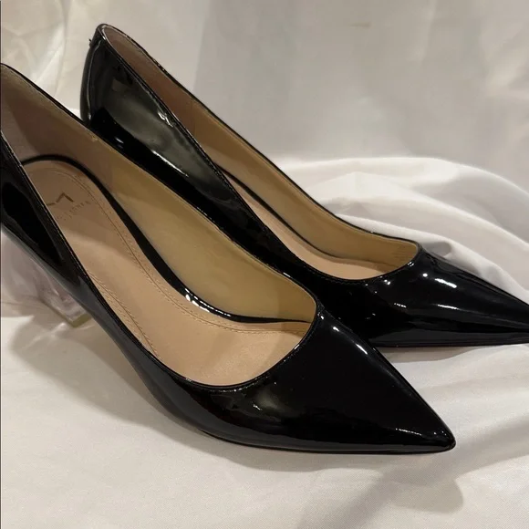 Marc Fisher Black Patent Leather Heels with Clear Block Heel - Picture 5 of 5